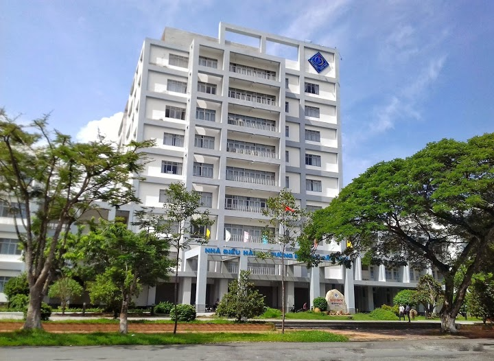 Tòa nhà Điều hành